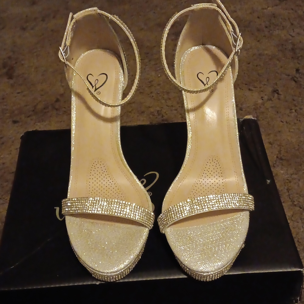 Windsor Champagne Stiletto Heels with Glittery Straps - Picture 2 of 6
